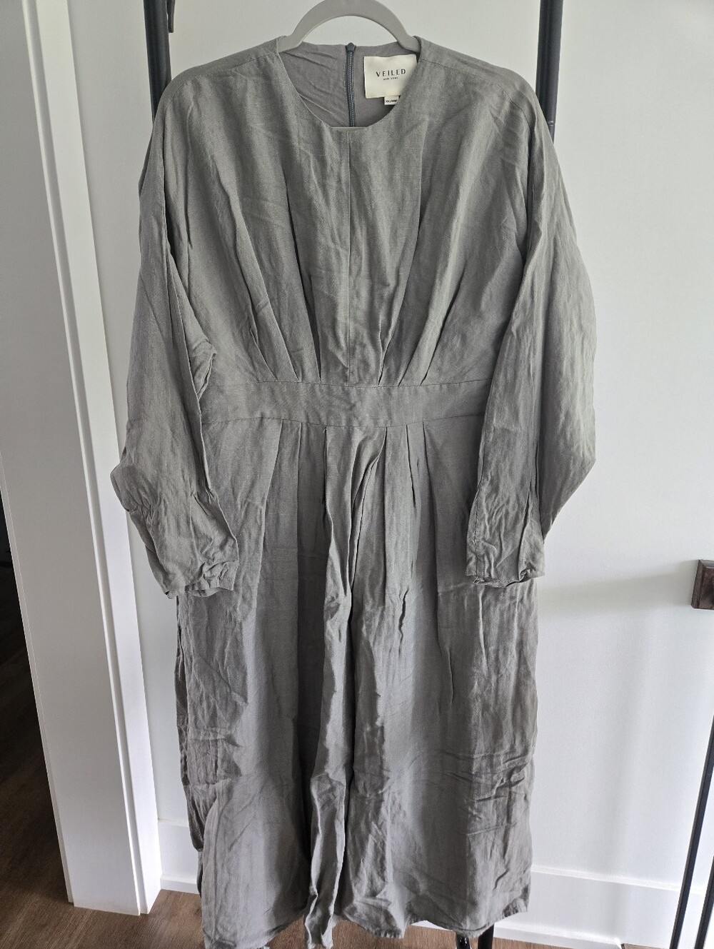 Veiled Collection Modest Linen Blend Midi Dress Gray Green XXL Short